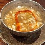 新中国料理HARAKAWA - オクラとネギの酸辣湯
