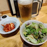 Nagi No Ramuya - セットのキムチとサラダ