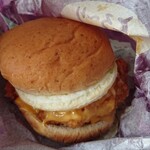 ケンタッキーフライドチキン - 月見チーズフィレバーガー