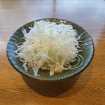 とんかつとカフェあら珠 - キャベツ