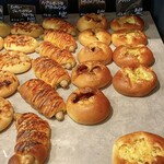 麦のかなた - パンいろいろ