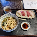 甚五郎 - 白身魚とマグロの寿司5貫　うどん付　1200円