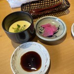 寿司ダイニング甚伍朗 - それぞれ茶碗蒸し付き