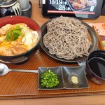 Karayoshi - 親子丼大盛り・ざる蕎麦2倍盛り