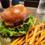 グリーディ フォックス バーガー - 