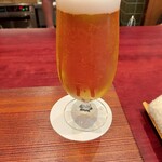 陶然亭 - よーく見ると、ビールグラスには繊細なレース模様のエングレーヴィング