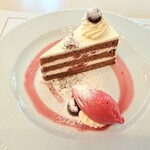 サロン・ド・テ・ミュゼ　イマダミナコ - 黒い森のケーキ