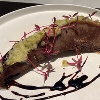 Lien - 豚タンのコンフィ ラヴィゴットソース