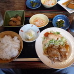 酒処きみ - 焼肉定食￥500
