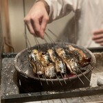 銀座 有涯 - 焼きたての秋刀魚