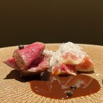 銀座 有涯 - 山形牛のフィレとイチジク　パルメジャンチーズと八丁味噌　この組み合わせの感性に惚れ惚れ