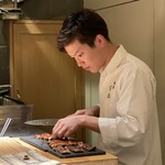 銀座 有涯 - サクサクと切る音から美味しさが