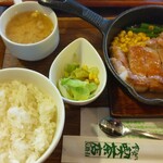 喫茶店 友路有 - ポークソテーとその他の仲間たち（ご飯小盛り）