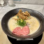 メンショー サン フランシスコ - 柚香る和牛ローストビーフのせ鶏白湯らぁ麺