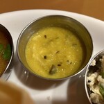 インド食堂ワナッカム - シメジとサツマイモのクートゥル