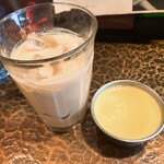 タイニーカフェ - アイスチャイ・プリン