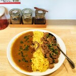 ひよこカレー - カルーライス 990円（ライス300gでオーダー）