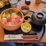 白壁カフェ花ごよみ - 海鮮ちらし