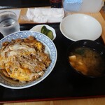 Kiyuugetsuan - アサリ丼　900円　御開帳