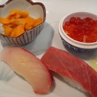 おたる政寿司 本店 - 追加オーダーの握り４貫