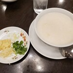 菜香新館 - 貝柱がゆ