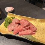 Wagyuu Yakiniku Ushimaru. - 