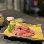 Wagyuu Yakiniku Ushimaru. - 