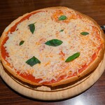 ニューヨーク ニューヨーク - ピザ マルゲリータ(1,000円)