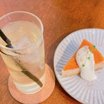 CAFE NEST - 