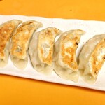 Yuen - 白菜入りジャンボ餃子