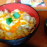Karayoshi - 「親子丼」＋「みそ汁」全景