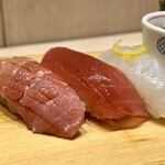 Sugoi Niboshi Ra-Men No Ge Sushi Tsuri Kin - 中トロ、赤身、鯛