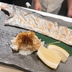 おっかんの寿司 - 太刀魚の塩焼き