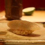 鮨 しみづ - 3日間熟成 平貝