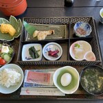 旅館仁三郎 - 料理写真:朝食。朝から美味しいよー♪