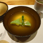 Ganko - 吸物：銀杏とうふ清汁仕立て。