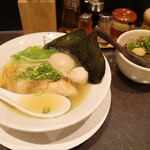 鶏そば かぐら屋 - あっさり特製鶏そばに鶏めし