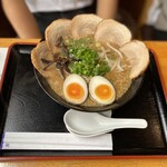 百饅馬力 - 豚骨醤油チャーシュー麺