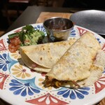 Mole TAQUERIA Y BAR - 