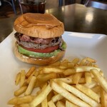 シェイクツリー バーガー＆バー - 