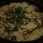 ぼうの - 秋鮭と茸の鉄鍋ご飯（１人前８５０円、２人前より）