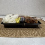 Tori Wakamaru - フタが閉まらない1キロ弁当　チキンソースカツ 950円