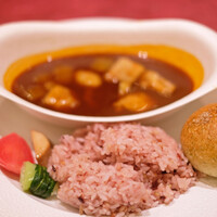 銀座 レカン - かしわスープカレーのり塩パンと十六穀米 1000円