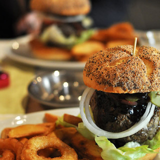 ザ パンヘッズ ヘヴン サルーン_0