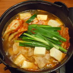 とんがらし - ニラ入り豚キムチ鍋