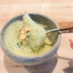 ACiD brianza - バターソテーされたリードヴォーやローストされたイーストが噛むほど旨み美味しいのと、春菊とお出汁の泡のふわふわの感じや風味もよく。毎回に心ガッチリ掴まれる美味しさなのです＼(^o^)／