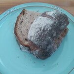 リベルテ・パティスリー・ブーランジェリー - パン　リベルテ