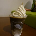 一〇八抹茶茶廊 - ほうじ茶ラテフロート