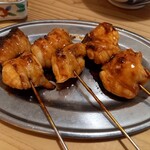 Nishimachi Nomidokoro Marunana - 鶏もも焼き