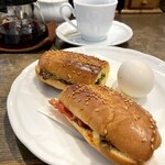 加藤珈琲店  - Cセット コーヒーとジャーマンドッグとゆで卵のセット